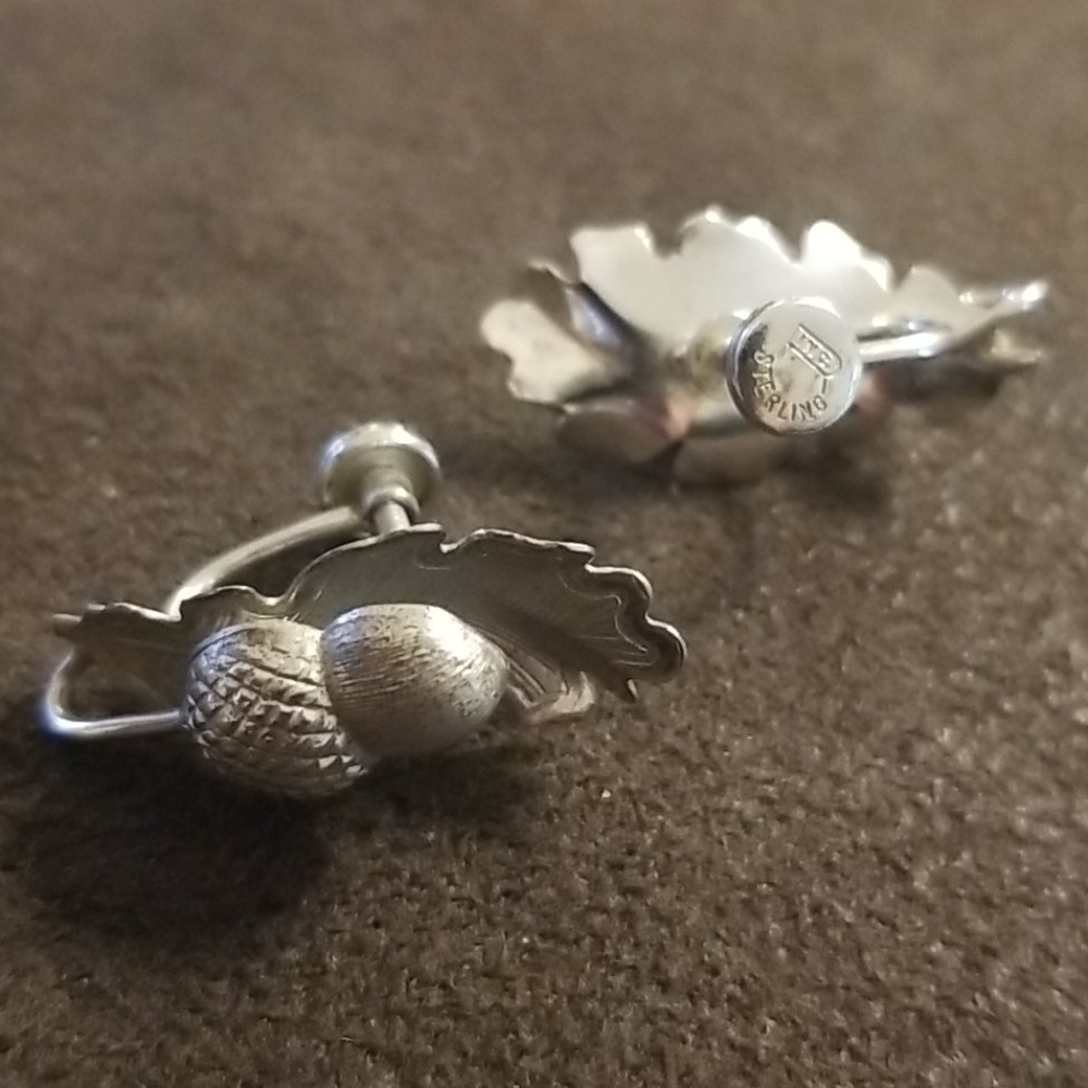 Vintage acorn and leaf Sterling Silver Earrings
